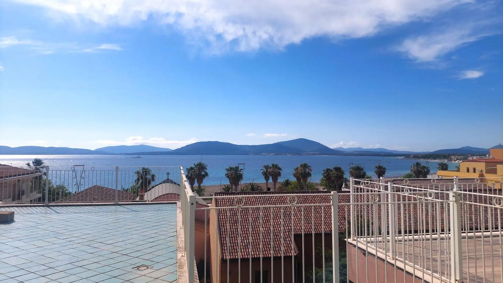 Apartment Lovealghero Stanze In Attico Vista Mare Italy