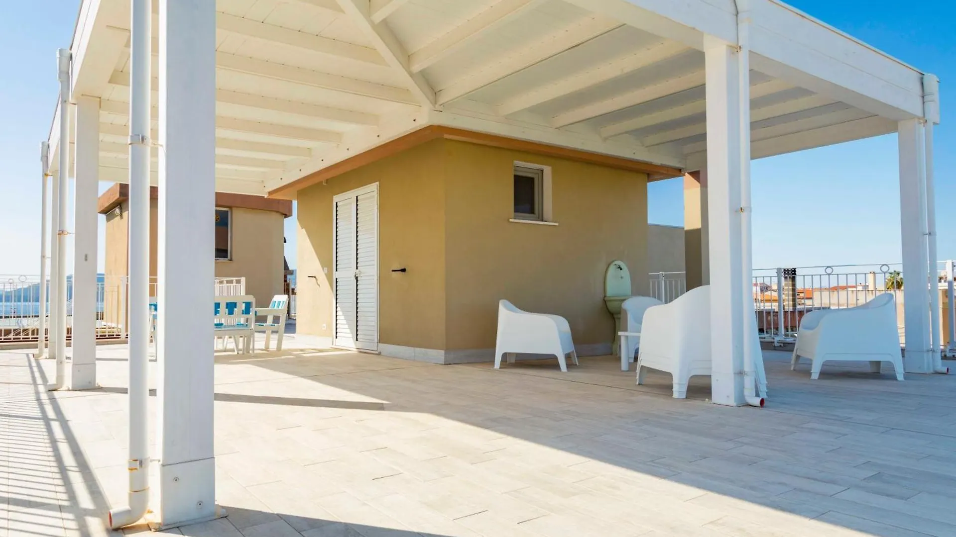 Lovealghero Stanze In Attico Vista Mare Italy
