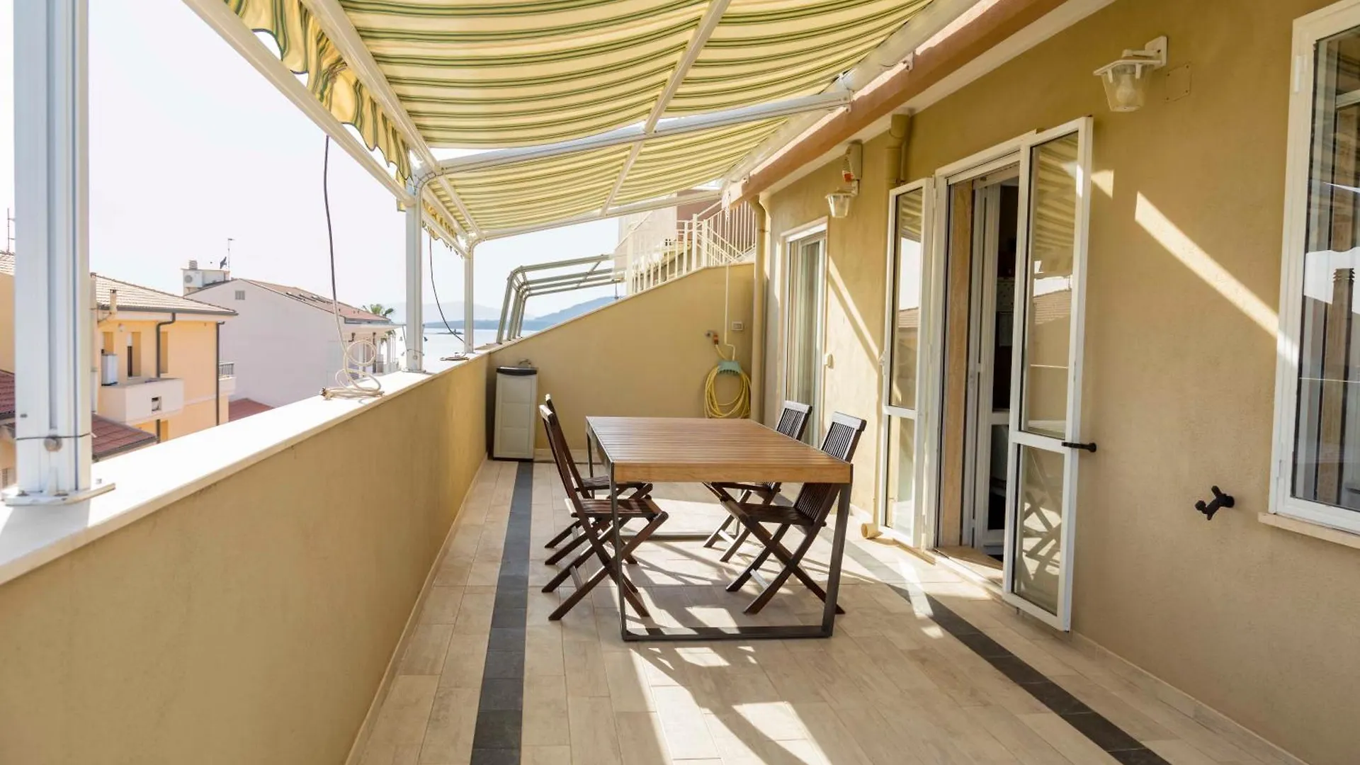 Apartment Lovealghero Stanze In Attico Vista Mare