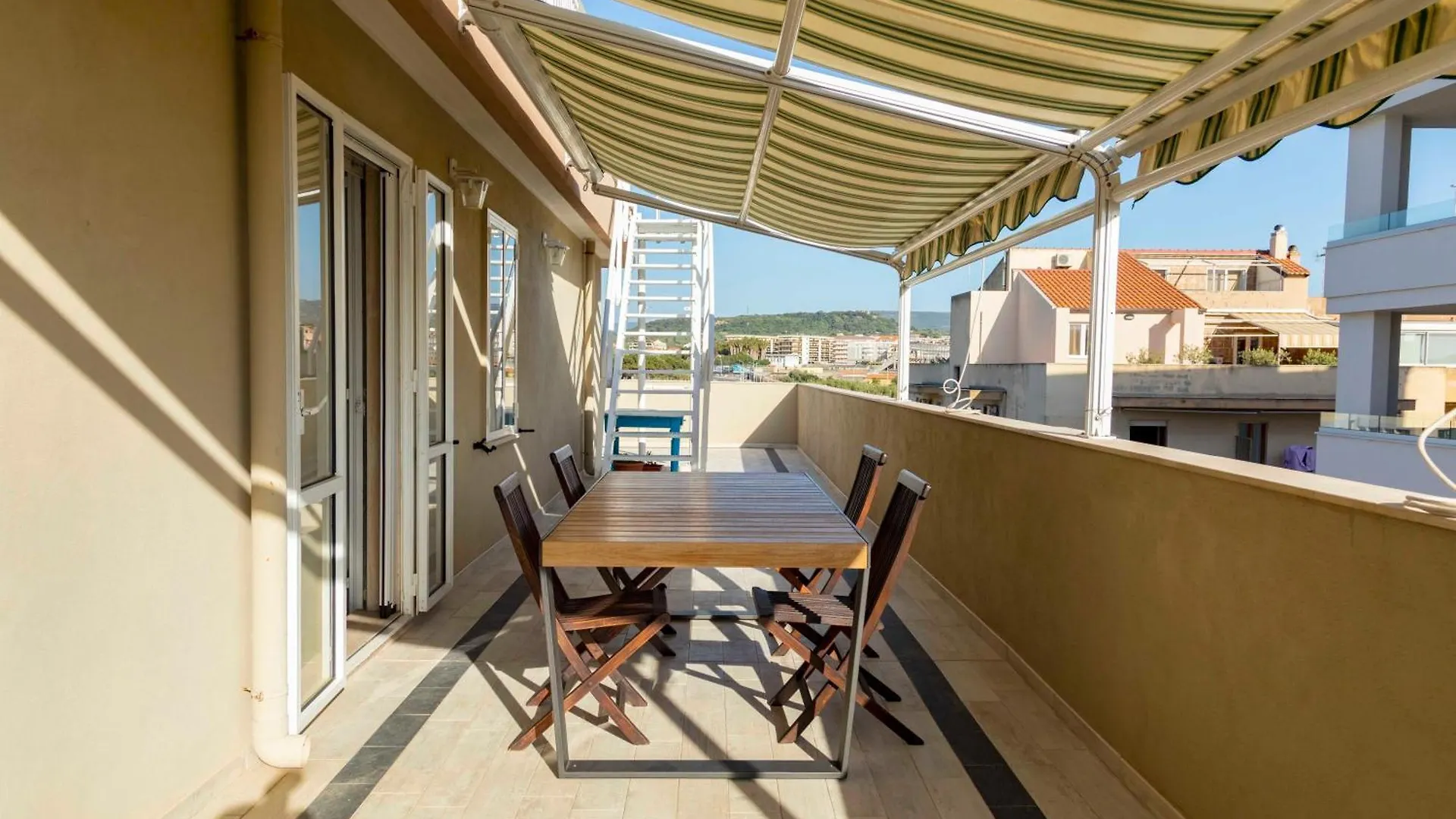 Lovealghero Stanze In Attico Vista Mare 0*, Alghero Italy