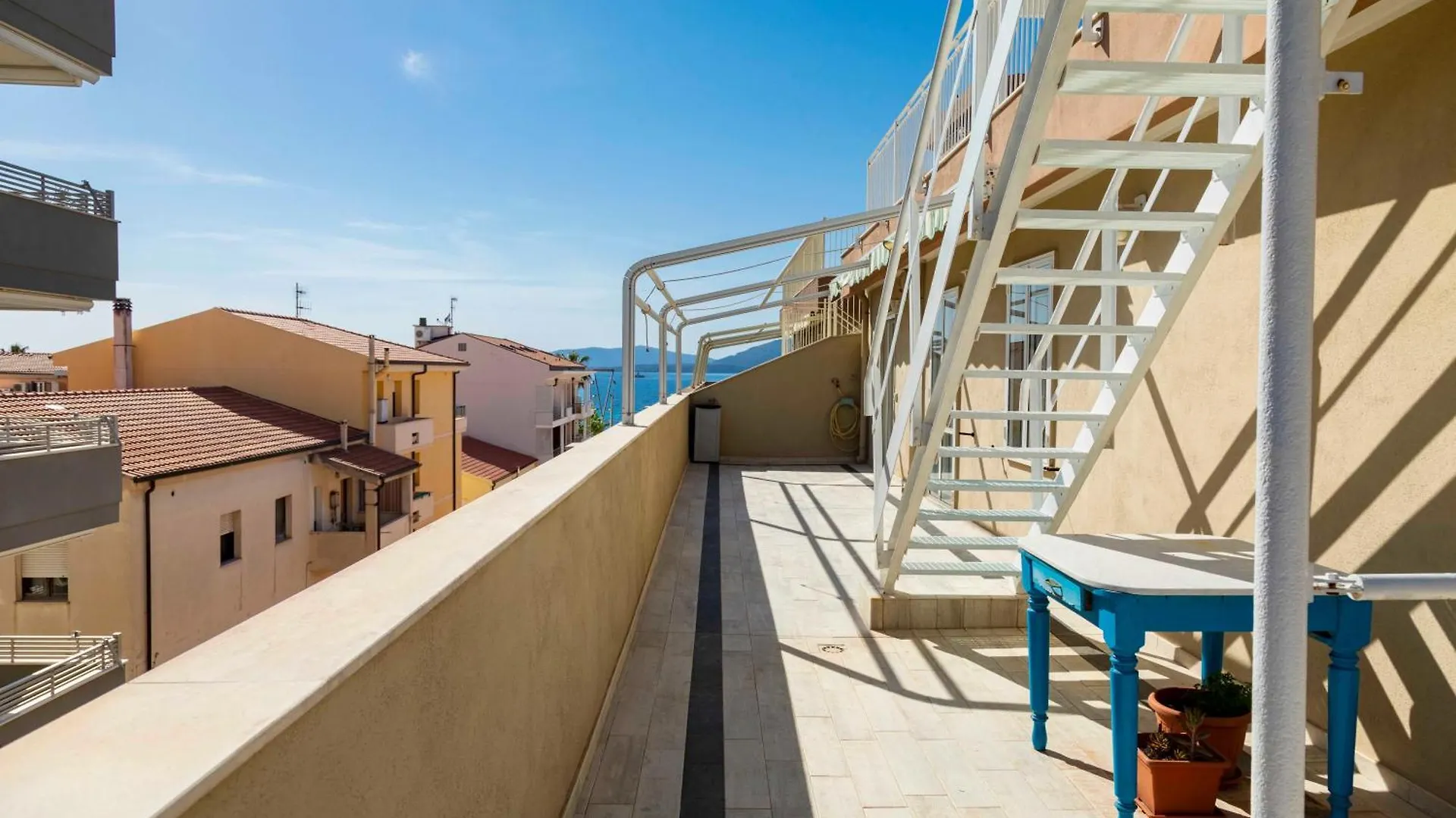 Lovealghero Stanze In Attico Vista Mare Apartment Alghero